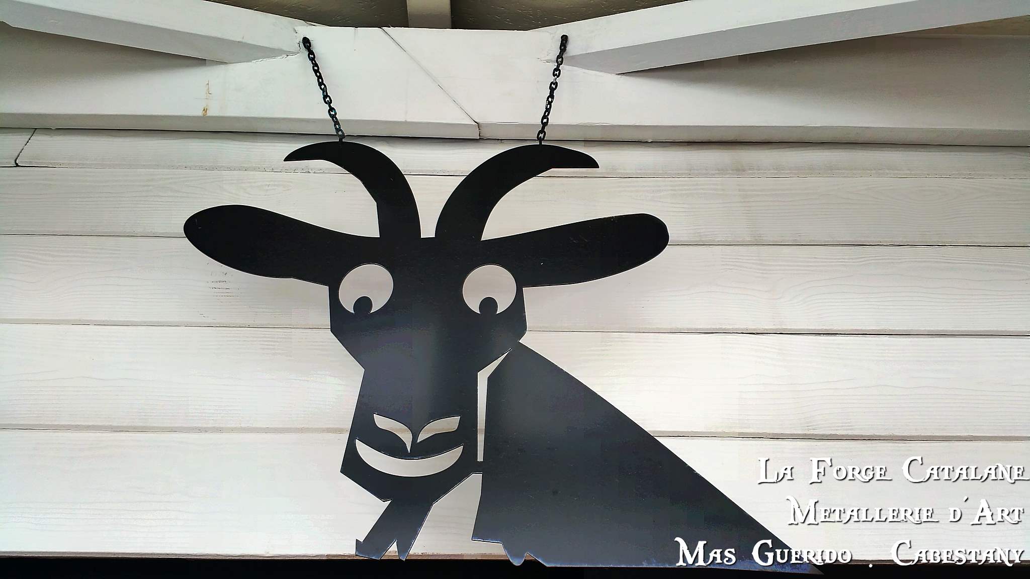 decoupe laser enseigne fromagerie cabestany.jpg